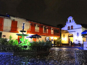 Pueblito paisa nocturnp-min