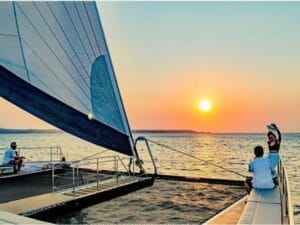 CATAMARAN ATARDECER CARTAGENA 2