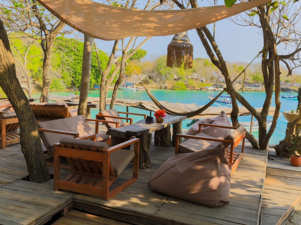 Tour por Paue beach club - Abordak 1