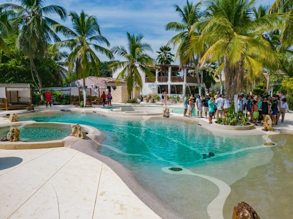 palmarito beach abk piscina